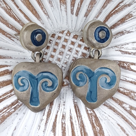 Vintage Art Deco Earrings - Picture 2 of 5